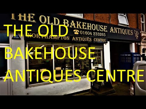 Vânătoare de sticlă la Old Bakehouse Antiques Center Northampton