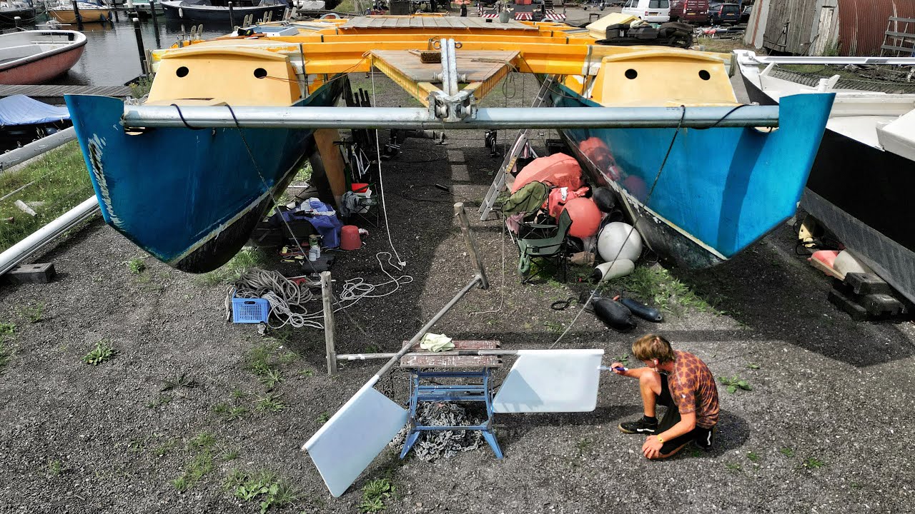 Bifarea locurilor de muncă sub linia de plutire |  Sălbatic Sailing