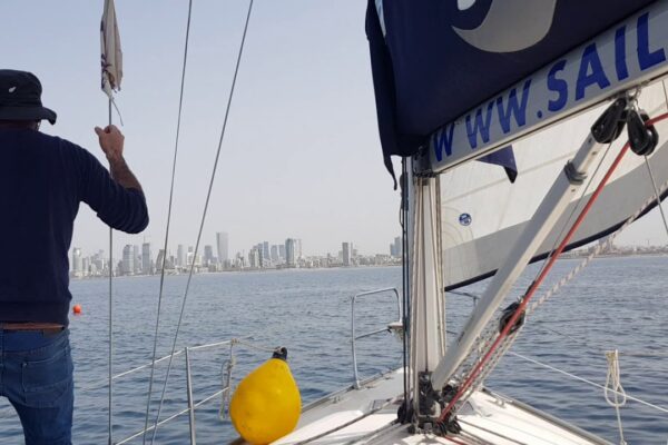 Omul la mare practică