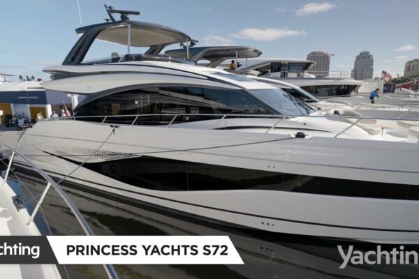 Yachting la bord: Princess Yachts S72