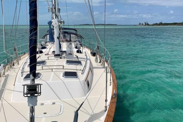 S/V Quetzal - Navigarea în larg pe cheile Bahamas