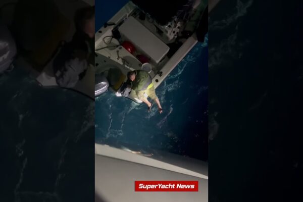 Salvarea de noapte a pescarilor de pe superyacht (video complet)