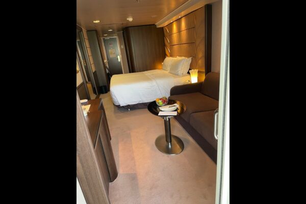 Călătorie: MSC Divina Yacht Club Deluxe Suite 15009