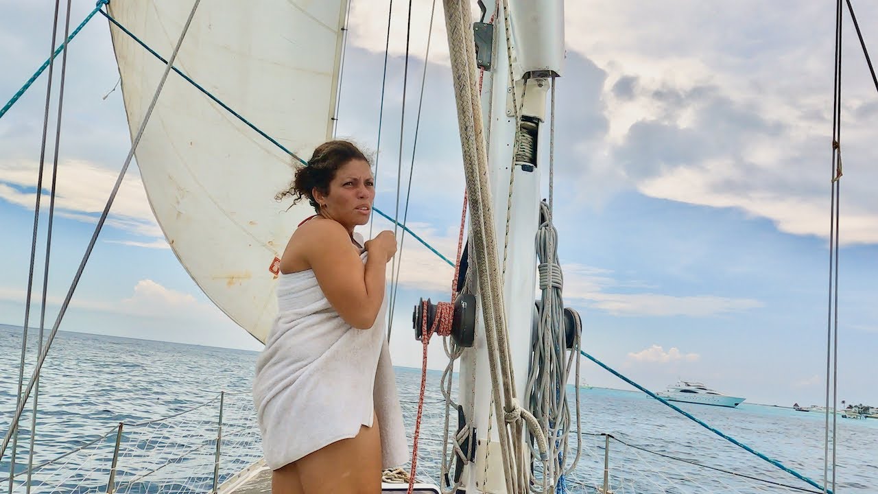 CE FACEM AICI navigând la isla mujeres