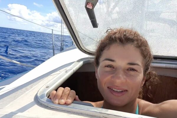Viața cu barca călătorește singură femeie St.Lucia-Martinique