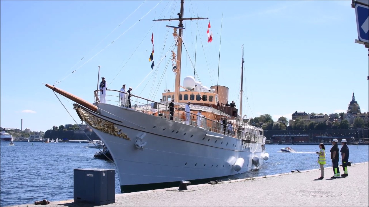 Royal Yacht Dannebrog sosește în Suedia.