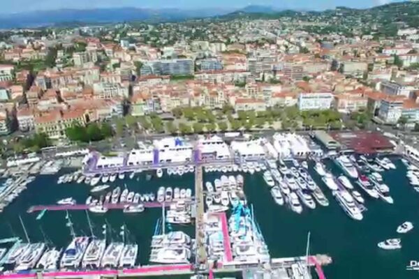 Cannes Boat Show & Festivalul de yachting [Drone]