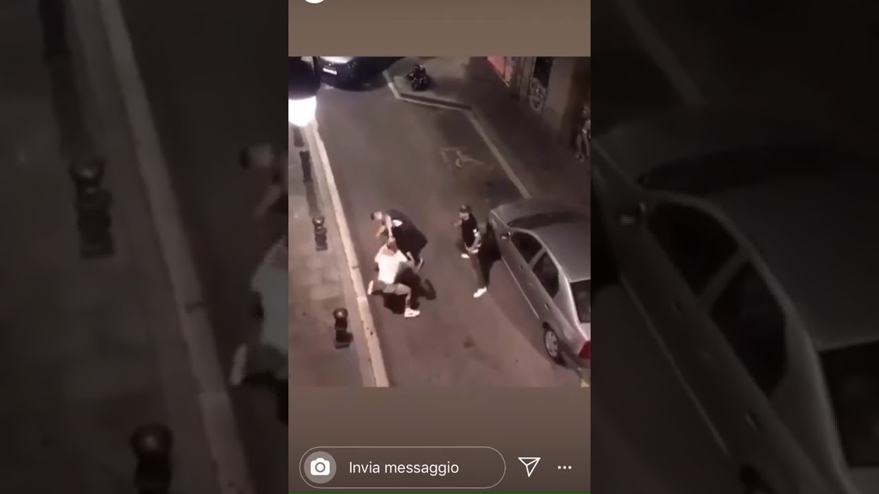Barcelona, ​​pugilist italian a bătut doi polițiști în civil după o ceartă la bar.