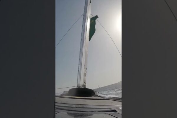 #SailGPAUS a venit foarte aproape de o răsturnare astăzi!!  😳⛵️ #Sailing #Racing