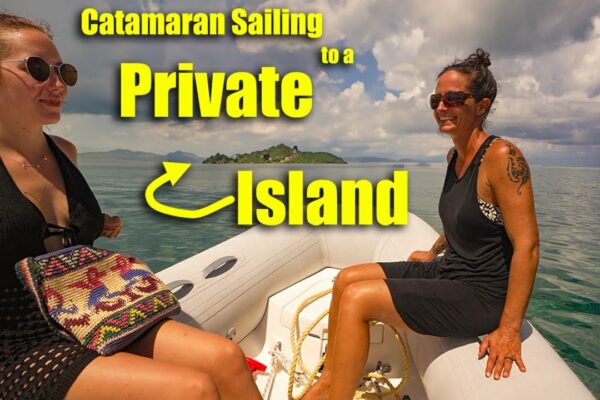 Navigare către o insulă privată în afara rețelei din Belize