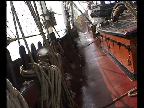 Goeleta olandeză OOSTERSCHELDE, navigând din Noua Zeelandă către Capul Horn în 1997