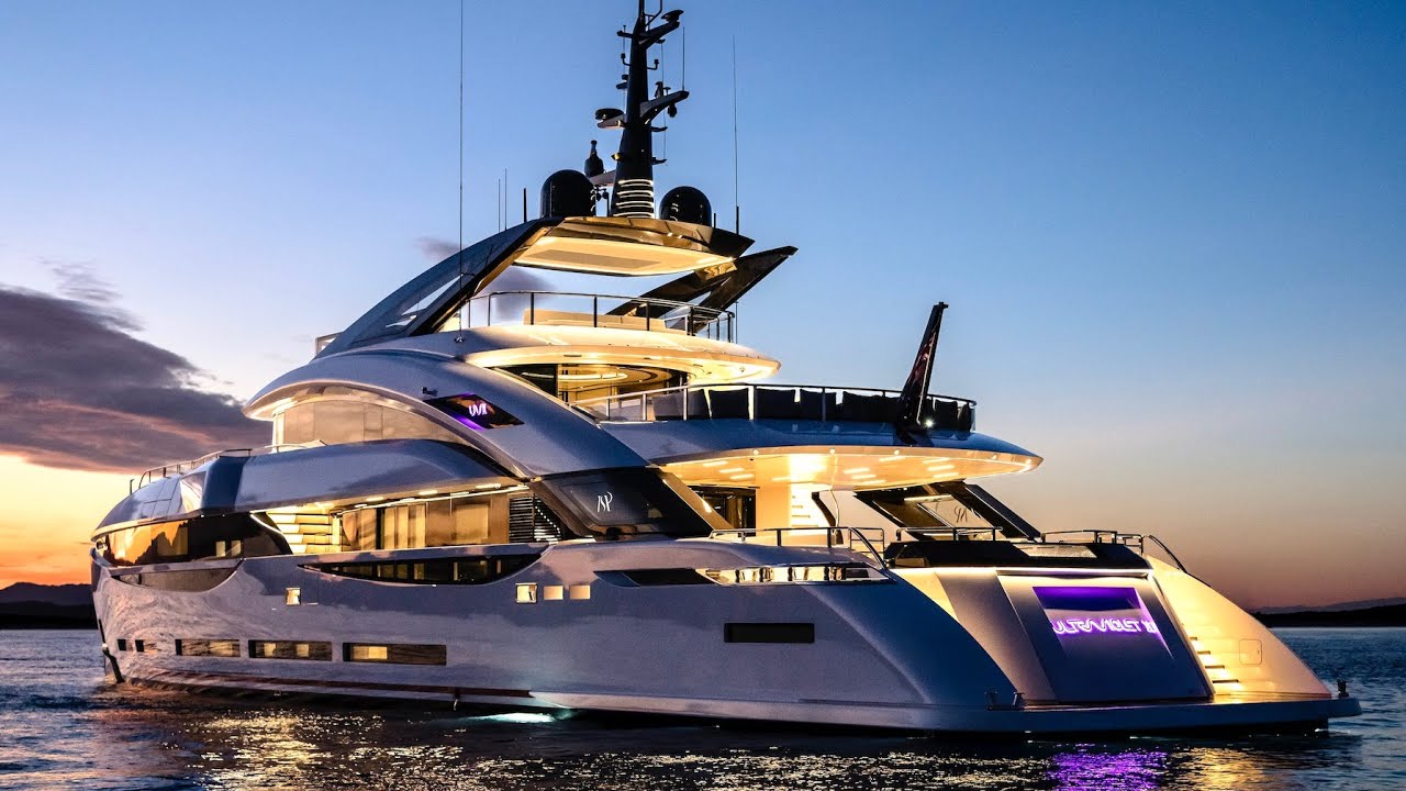 Tur superyacht de 24,9 milioane de euro: ISA 45 GT