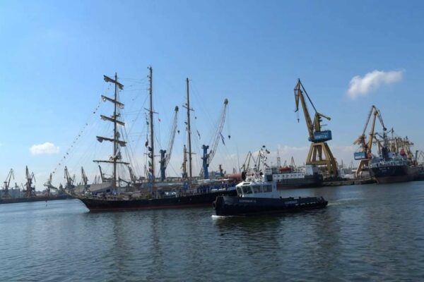 Velierul Kaliakra plecare din portul Constanta - Regata Marilor Veliere 2016