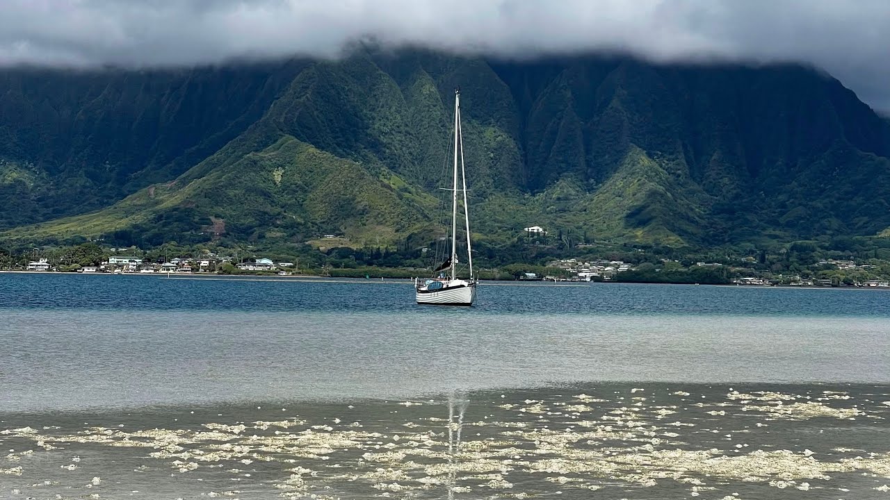 Navigați singur în jurul Hawaii: de la Maui la Oahu