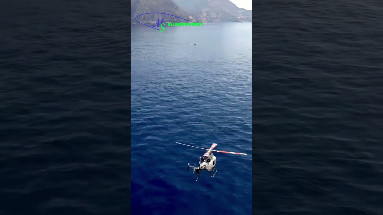 Interpretare perfectă a scenei elicopterului cu barca de sprijin pentru iaht.