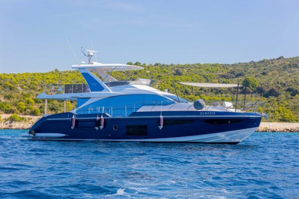 GENESIS - Charter de iahturi cu motor de lux Croatia |  echipajul Azimut 60