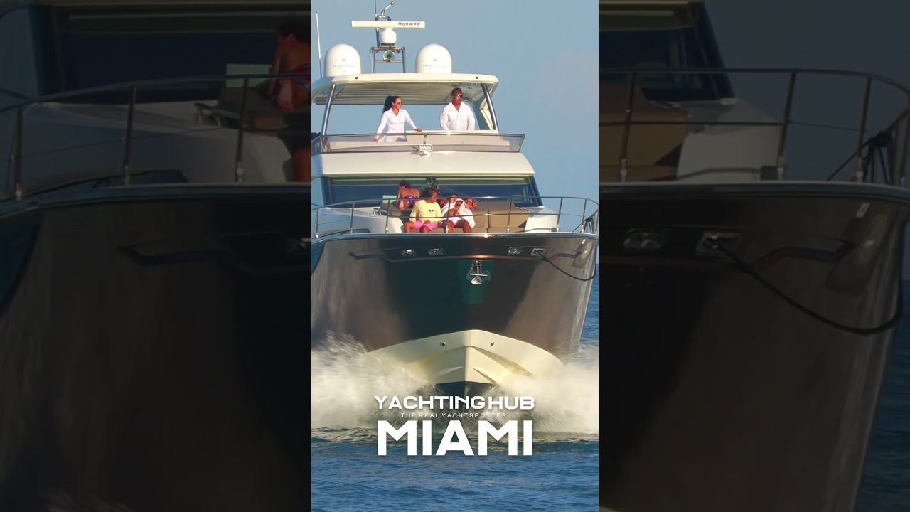 Fast Prestige Yacht la #hauloverinlet #yachting #miami