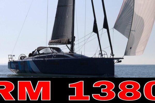 Crusier de performanță RM1380 pentru navigație pe coastă sau pe apă albastră,