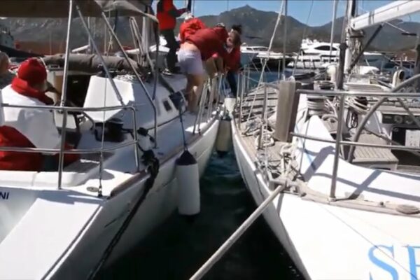 Manevra și accidentele cu barca cu pânze |  Fail The at Sea |  PRACȚIUNE DE VÂNGĂ |  012