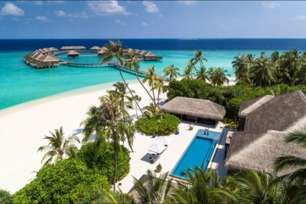 INSULA PRIVATA VELAA |  Complex ultra-lux în Maldive (tur complet)
