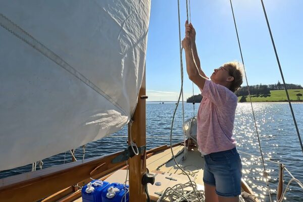 Încercarea de a transforma o fermă într-un marinar!  |  Sailing Eleutheros EP23