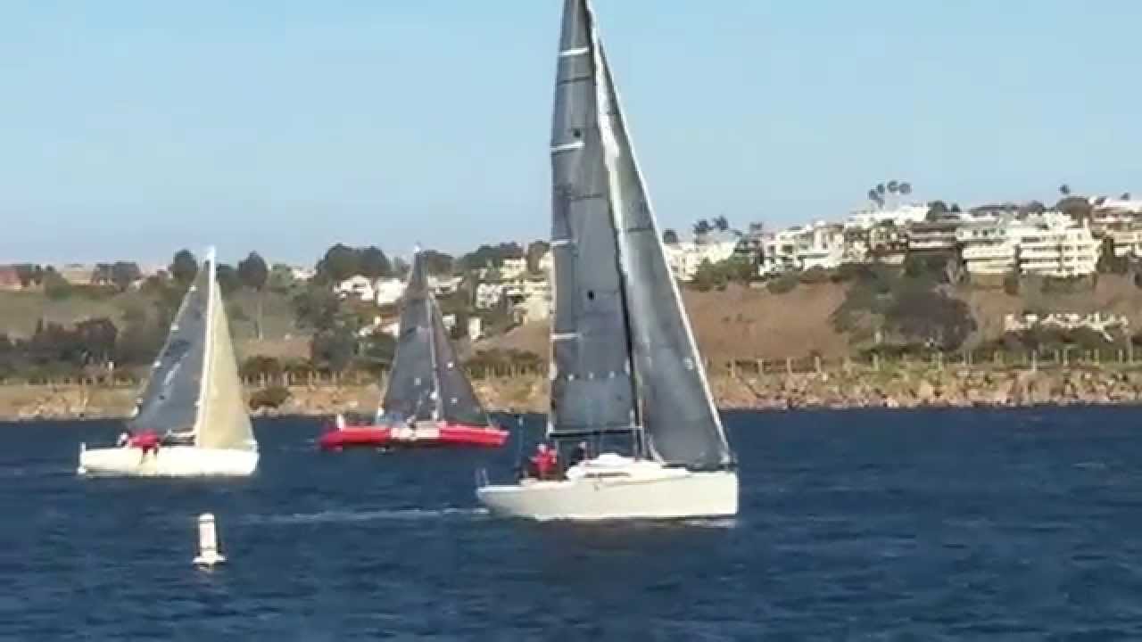 Navigarea eșuează în timpul vântului puternic în Marina del Rey