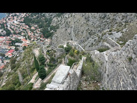 Navigă singur în Golful Kotor