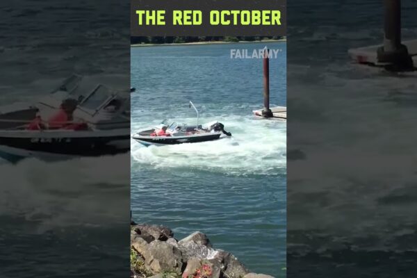 11 Crazy Boat & Yacht Eșuează