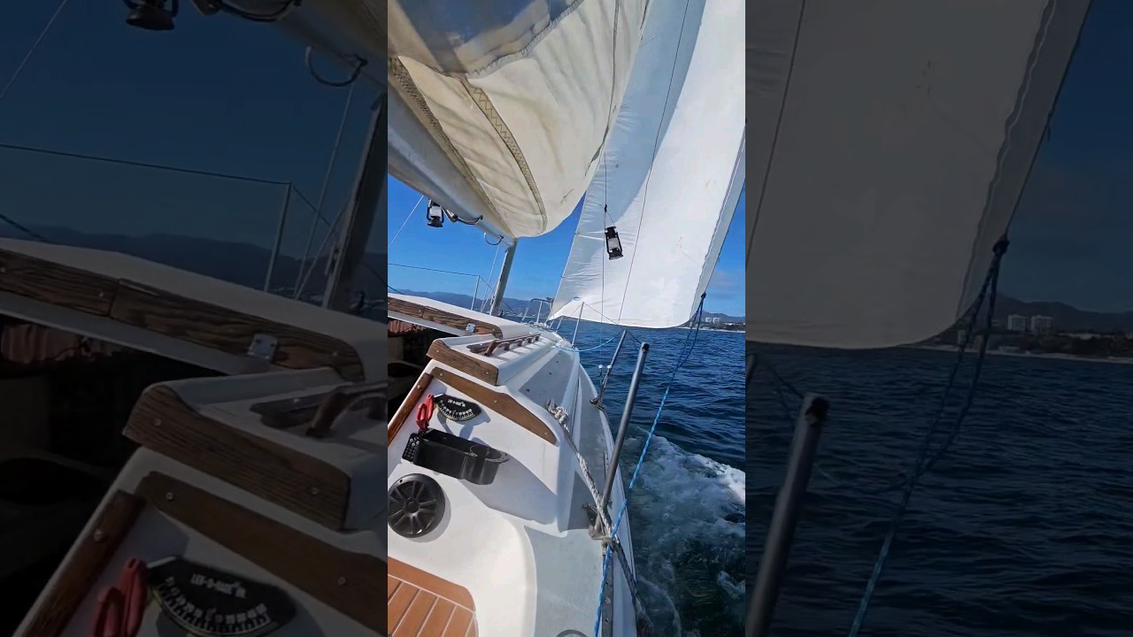 25' Sailboat Sailing #sailing #sailboat