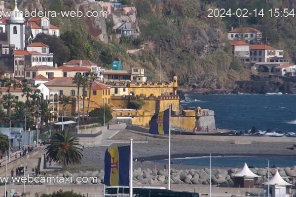 Funchal Marina Live Webcam 1 @www.madeira-web.com