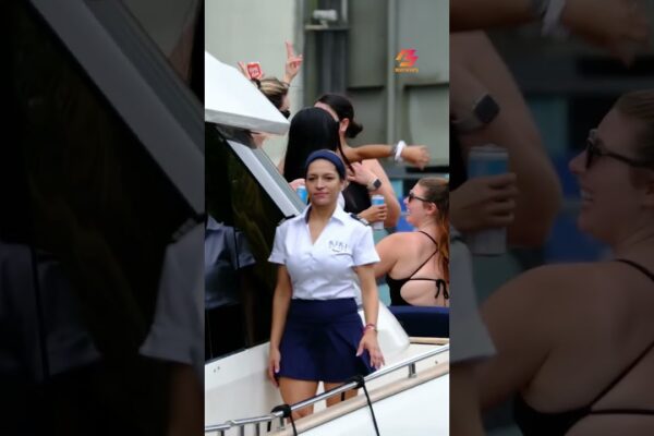 ✨🛥️ Stewardess Magic: Experiență cu iaht de lux pe râul Miami!  #StewardessMagic #LuxuryYachtLife #Mi