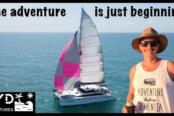 Navigați spre Magnetic Island de la Airlie Beach prin Cape Gloucester și Shark Bay!