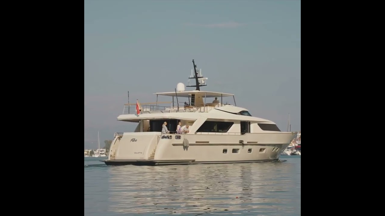 VECHI vs NOU Yacht/Catamaran Luxury Charters explicat de EXPERT.  Comparația te va surprinde!
