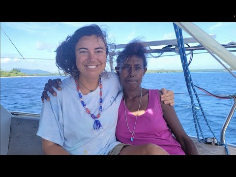 Navigație în solitari, scufundări și explorarea distanței Insulelor Solomon WHSE137
