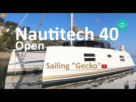 Tur Nautitech Open 40 Catamaran „Gecko” în timpul navigării