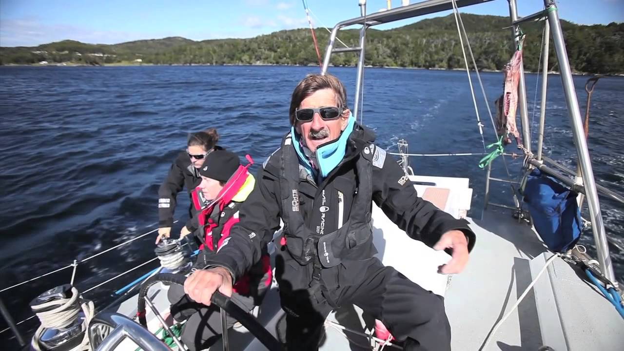 Cum să faci recif rapid și ușor – Skip Novak’s Storm Sailing