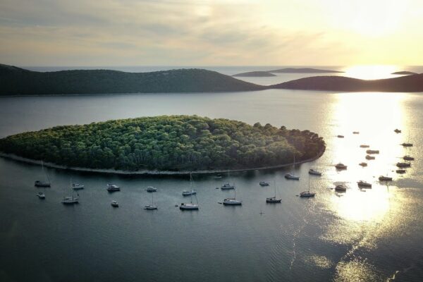 Yachting & fun 2021 (Biograd, Dugi otok, Molat, Pašman... Croația)