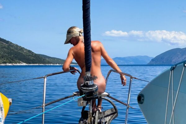 Navigați către O FELIE DE PARADIS!.... viață de barca în Kefalonia, Grecia • S4Ep12