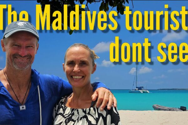 Navigați pe adevăratele Maldive