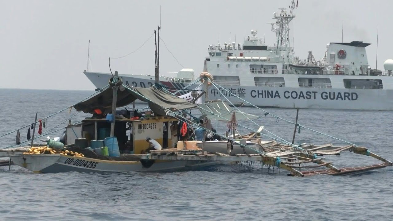 Navele chineze urmăresc convoiul civil filipinez care navighează spre reciful disputat |  AFP