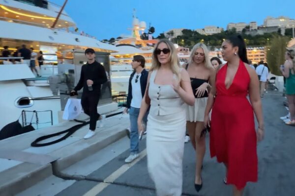 MARELE PREMIUL MONACO 2024 TUR DE ZI, PETRECERE DE NOAPTE PE YACHT PRIVAT și VIAȚA DE NOAPTE DUPĂ CURSA@emmansvlogfr