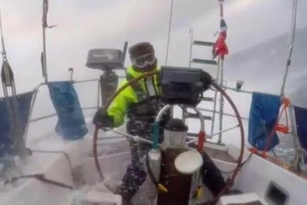 Navigație extremă, Traversarea Mării Nordului iarna Condiții extreme de navigație, Valuri uriașe Vreme furtunoasă