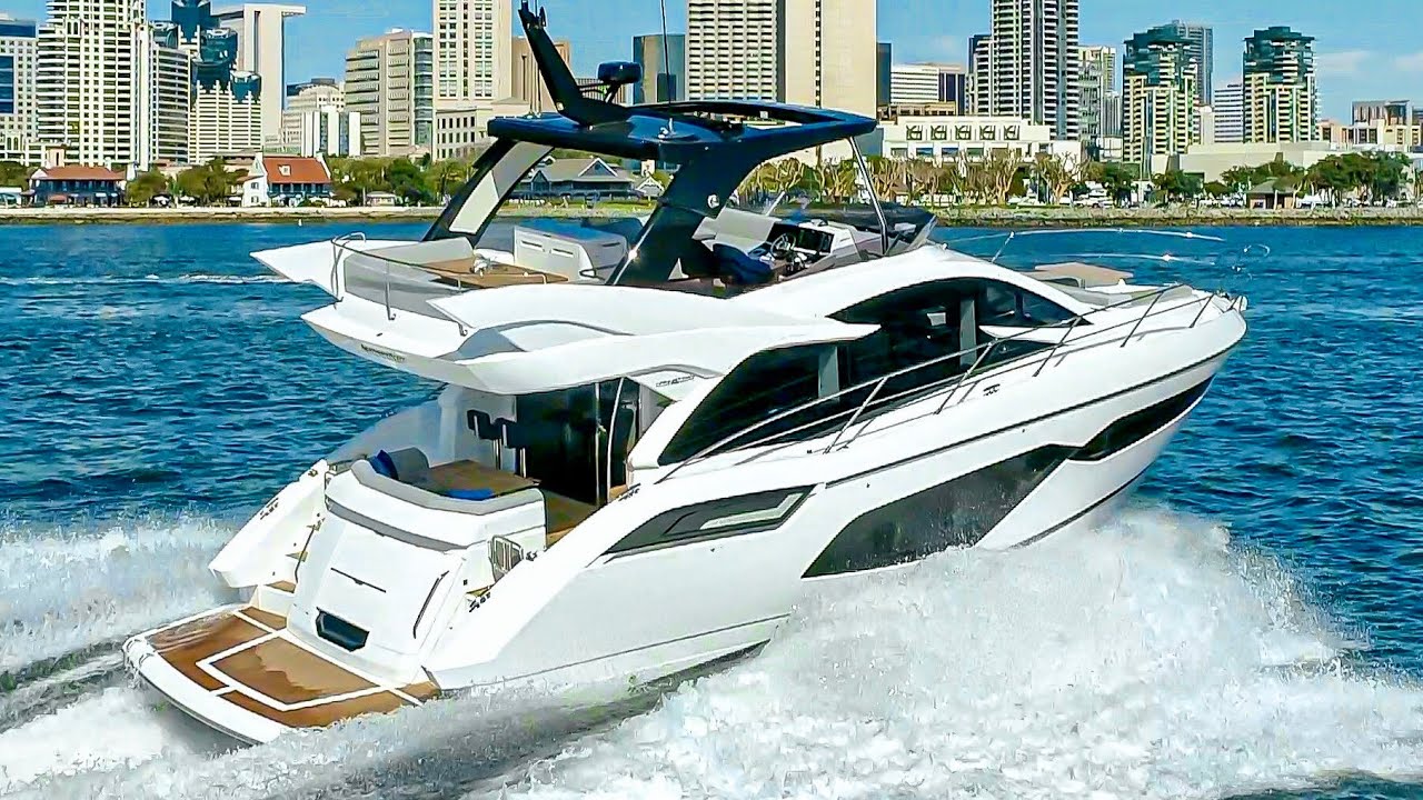 Tur cu iaht de 1,4 milioane de lire sterline: Sunseeker Manhattan 55