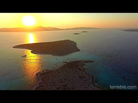 Panteronissi, Tigani, Glaropounta.  Sud-vest de insula Paros, Grecia