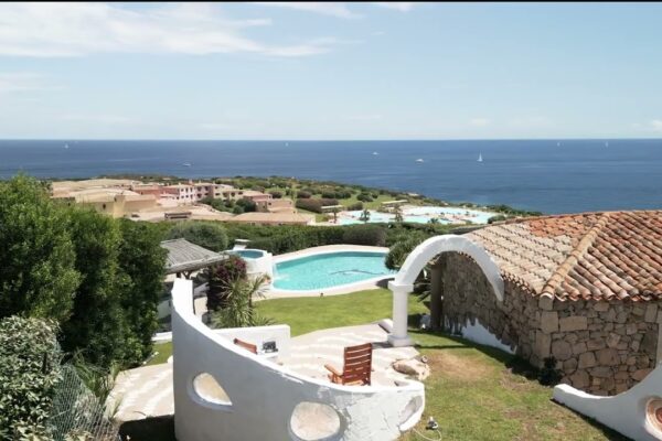 Vila Astra cu vedere la mare în Porto Cervo