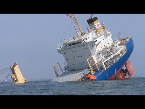 10 nave care se scufundă surprinse de camera ||  scufundarea navelor