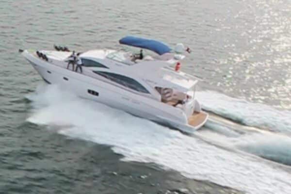Gulf Craft Majesty 56 de la Motor Boat & Yachting