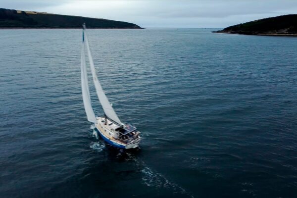 Kinsale.  castele, forturi și navigarea spre vest