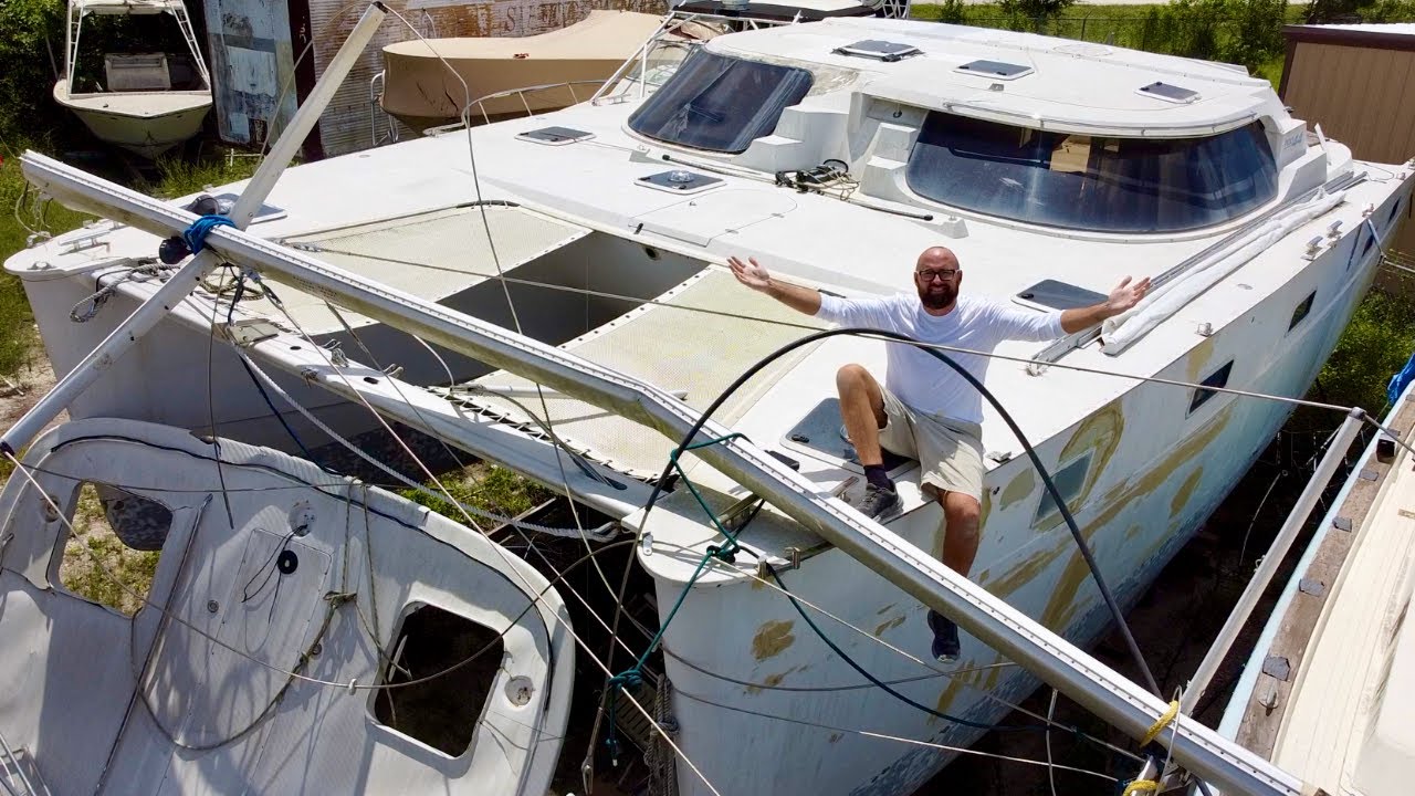 ⛵️ Proiect abandonat de bricolaj catamaran uragan.  O mulțime de scurgeri!  😱