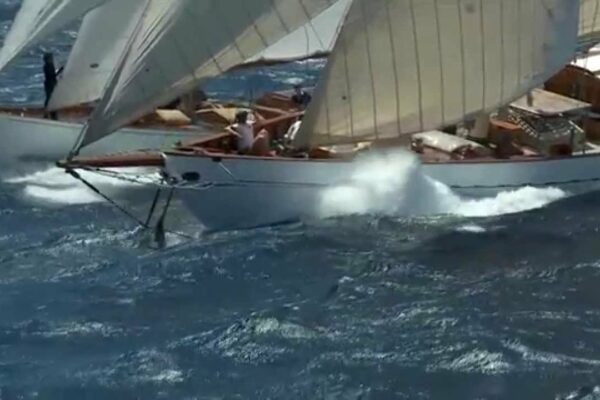 Antigua Classic Yacht Regatta 2014 (remorcă)